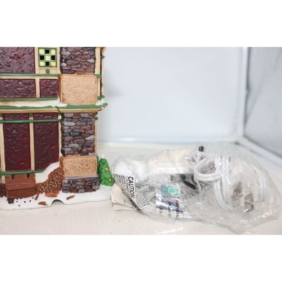 Dept 56 Dickens Village - Victorian Family Christmas House Gift Set - Picture 7 of 11